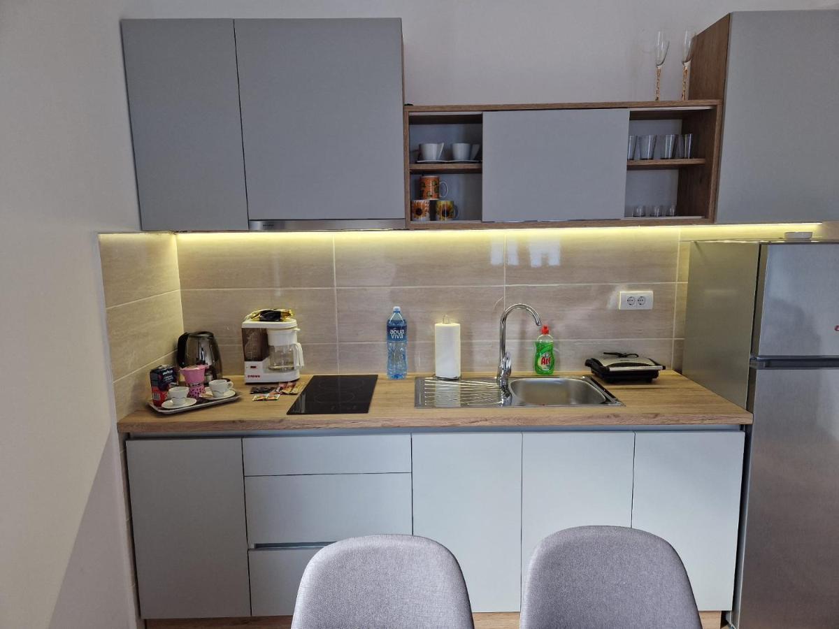 Mb Lux Apartment Vrnjacka Banja Exterior photo